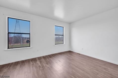 233 Spruce Court Raritan NJ 08822