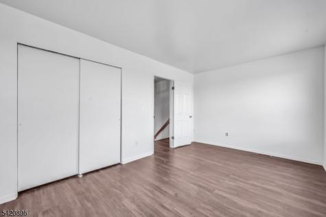 233 Spruce Court Raritan NJ 08822