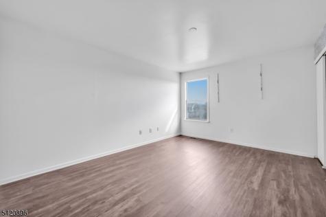 233 Spruce Court Raritan NJ 08822
