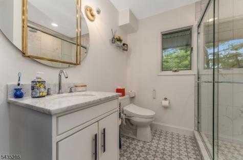 20 Westchester Terrace Clinton NJ 08801