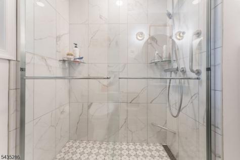 20 Westchester Terrace Clinton NJ 08801