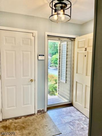 31 Greenbriar Lane Clinton NJ 08801