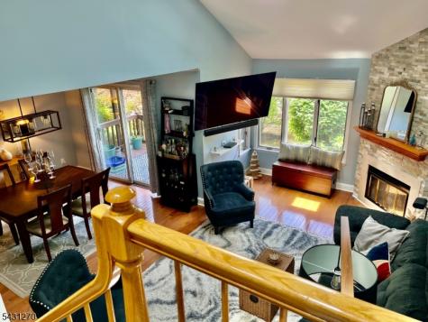 31 Greenbriar Lane Clinton NJ 08801