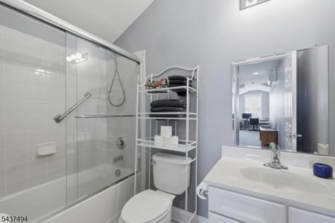 387 Victoria Drive Bridgewater NJ 08807