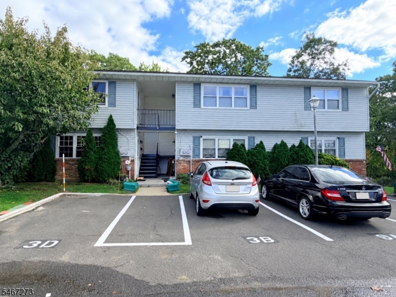 9 Hawaii Court Old Bridge NJ 07747