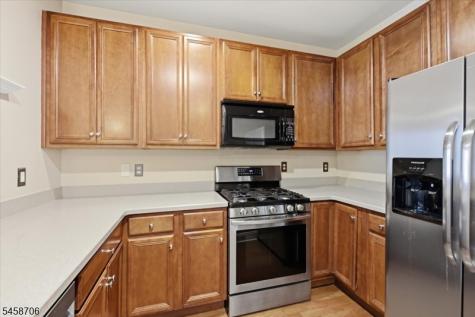 2307 Ramapo Court Riverdale NJ 07457