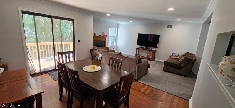 317 Jamestown Court Raritan NJ 08822