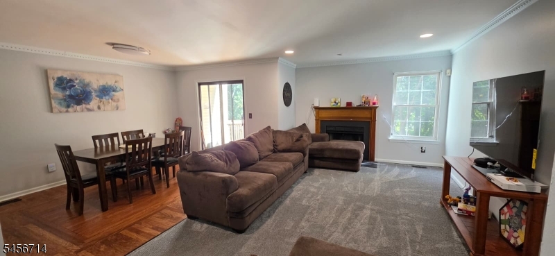 317 Jamestown Court Raritan NJ 08822