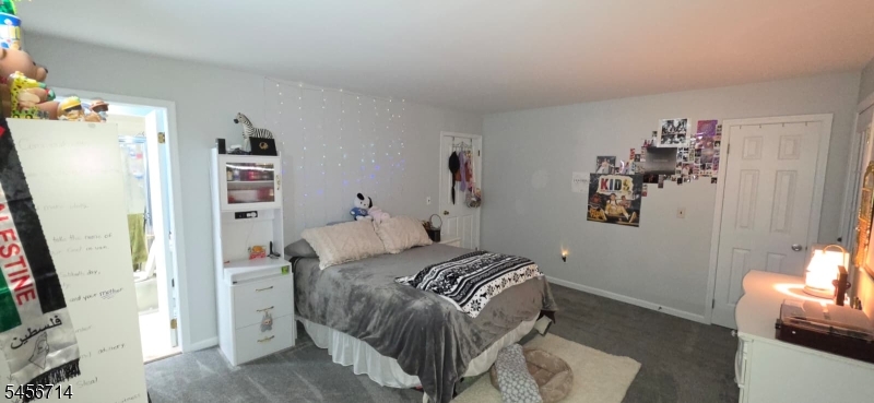 317 Jamestown Court Raritan NJ 08822