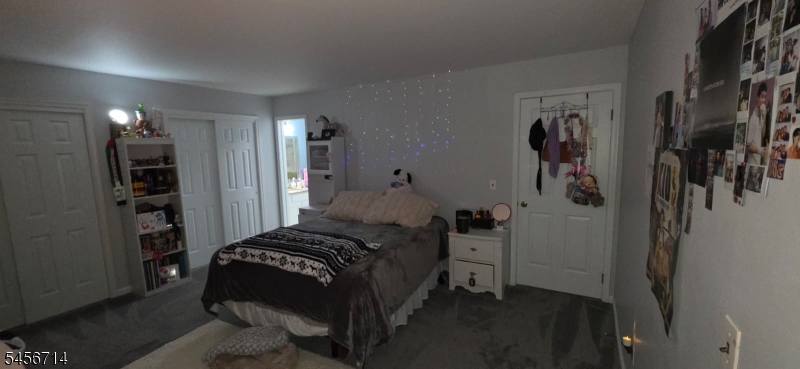 317 Jamestown Court Raritan NJ 08822