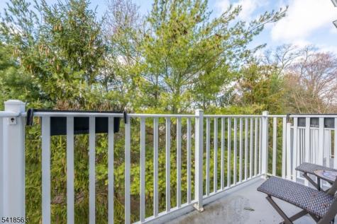 59 Carter Road Wanaque NJ 07420