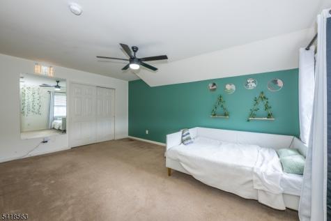59 Carter Road Wanaque NJ 07420