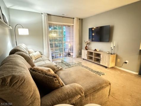 322 Stratford Place Bridgewater NJ 08805