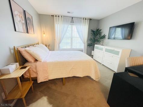 322 Stratford Place Bridgewater NJ 08805