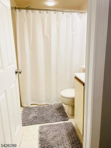 322 Stratford Place Bridgewater NJ 08805