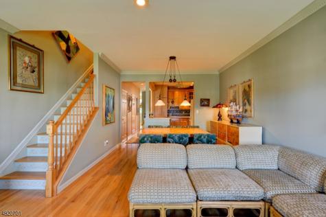 404 Manchester Drive Nutley NJ 07110