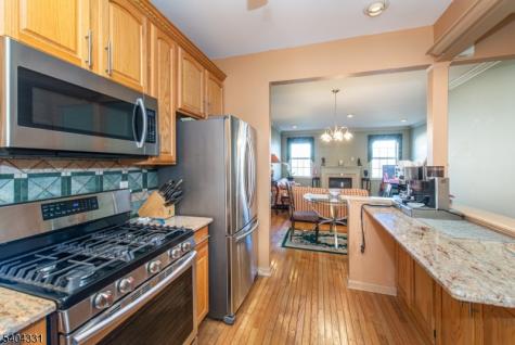 404 Manchester Drive Nutley NJ 07110