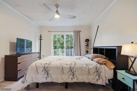 6 Amethyst Way Franklin NJ 08823