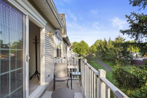 6 Amethyst Way Franklin NJ 08823
