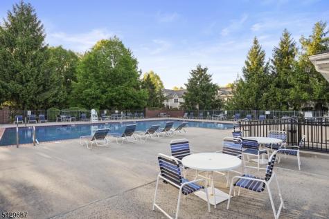6 Amethyst Way Franklin NJ 08823
