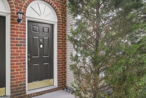 6 Amethyst Way Franklin NJ 08823