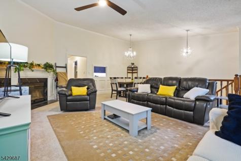 6 Amethyst Way Franklin NJ 08823