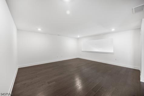 17 Kelsch Drive Morris Plains NJ 07950