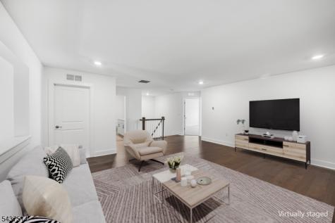 17 Kelsch Drive Morris Plains NJ 07950