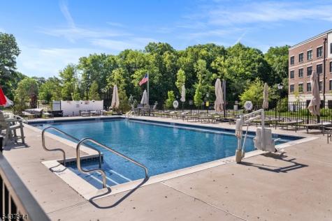 17 Kelsch Drive Morris Plains NJ 07950