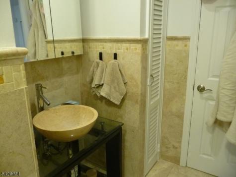 29 Up Mountain Avenue C2902 Montclair NJ 07042