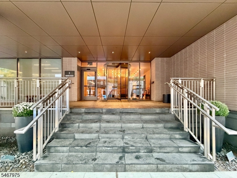 2 Shore Lane Jersey City NJ 07310