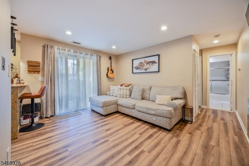 700 Schuyler Ave D24 Kearny NJ 07032