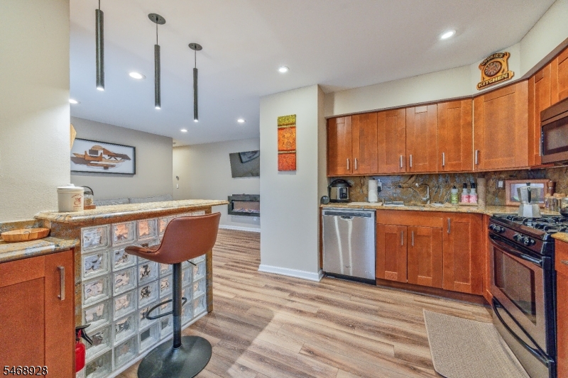 700 Schuyler Ave D24 Kearny NJ 07032