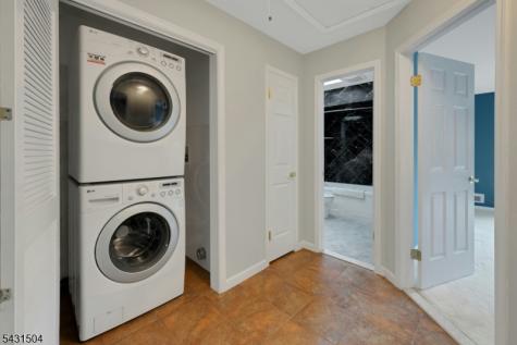 42 Brookstone Circle Parsippany-troy Hills NJ 07950