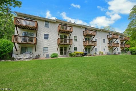 42 Brookstone Circle Parsippany-troy Hills NJ 07950