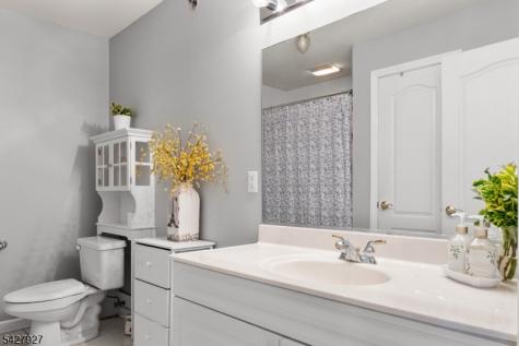 30 Federal Hill Road Pompton Lakes NJ 07442