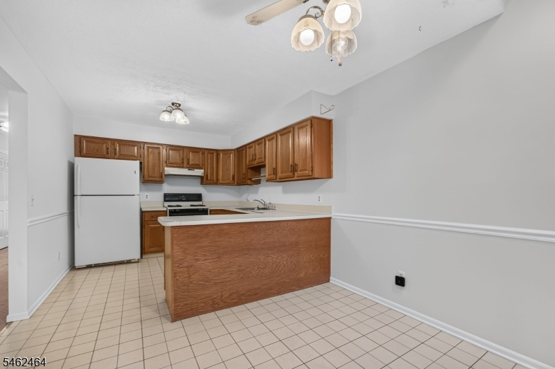 10 Hemlock Court Raritan NJ 08822