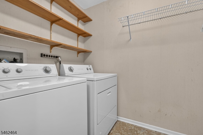 10 Hemlock Court Raritan NJ 08822