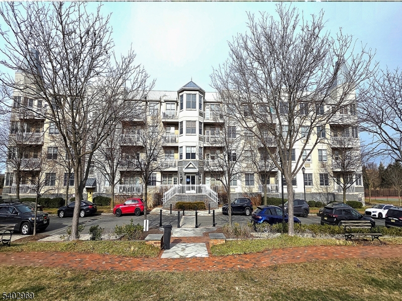 30 Freedomway Jersey City NJ 07305