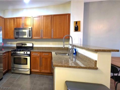 30 Freedomway Jersey City NJ 07305