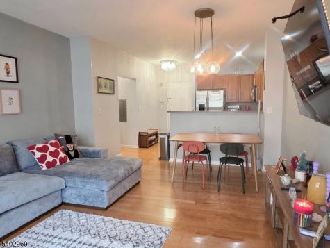 30 Freedomway Jersey City NJ 07305