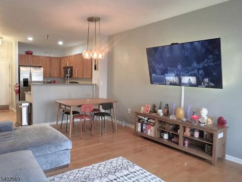 30 Freedomway Jersey City NJ 07305