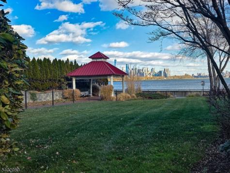 30 Freedomway Jersey City NJ 07305