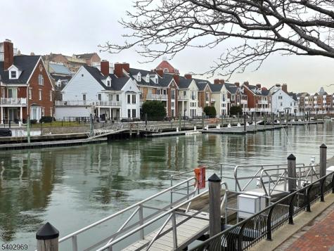 30 Freedomway Jersey City NJ 07305