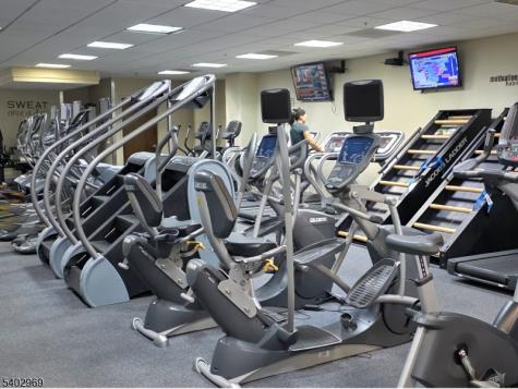 30 Freedomway Jersey City NJ 07305