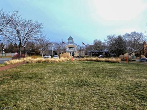 30 Freedomway Jersey City NJ 07305