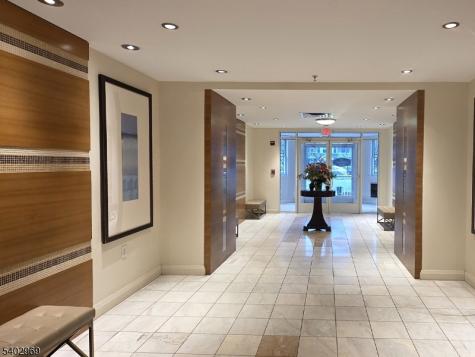 30 Freedomway Jersey City NJ 07305