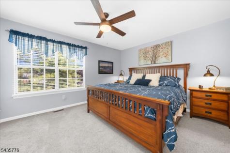 1404 Cobblestone Court Raritan NJ 08822