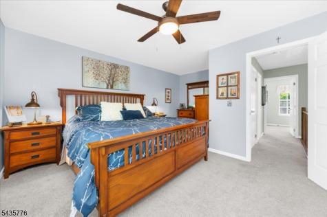 1404 Cobblestone Court Raritan NJ 08822