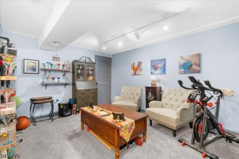 1404 Cobblestone Court Raritan NJ 08822
